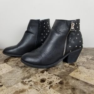Bakers/Maras Ankle Stud Booties